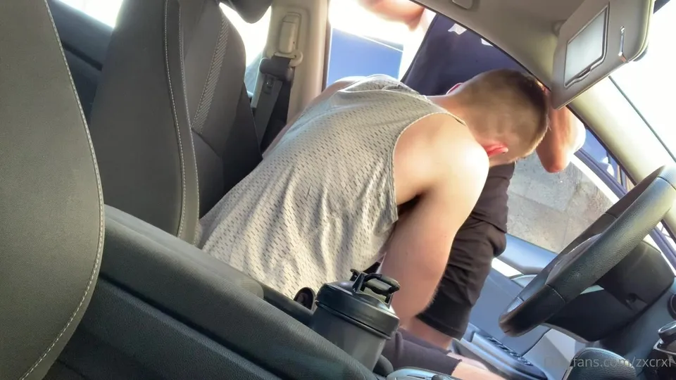 Anon car cruising - ThisVid.com