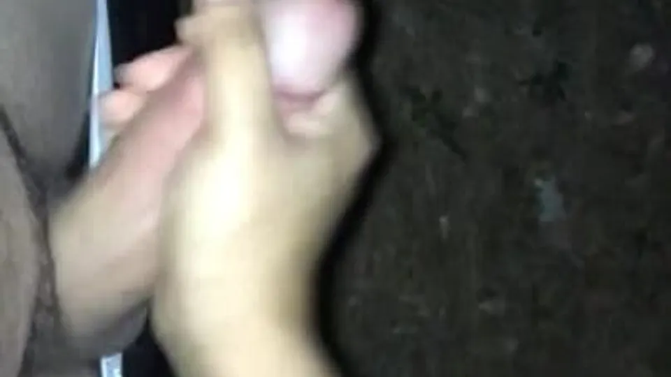 Anonymous guy quickly making me jizz in the park – blessed213