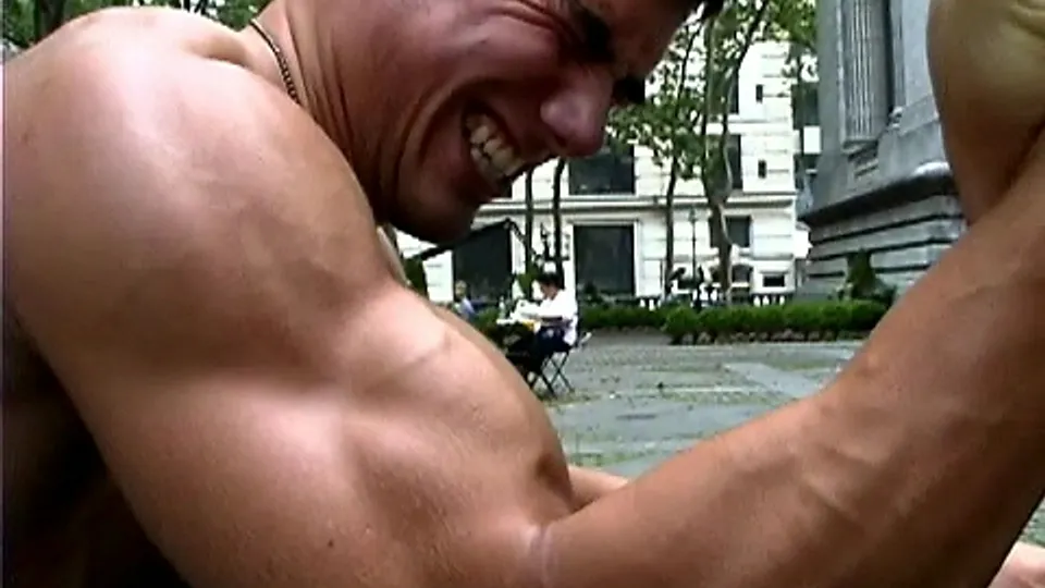 Anthony vs Kevin - ThisVid.com