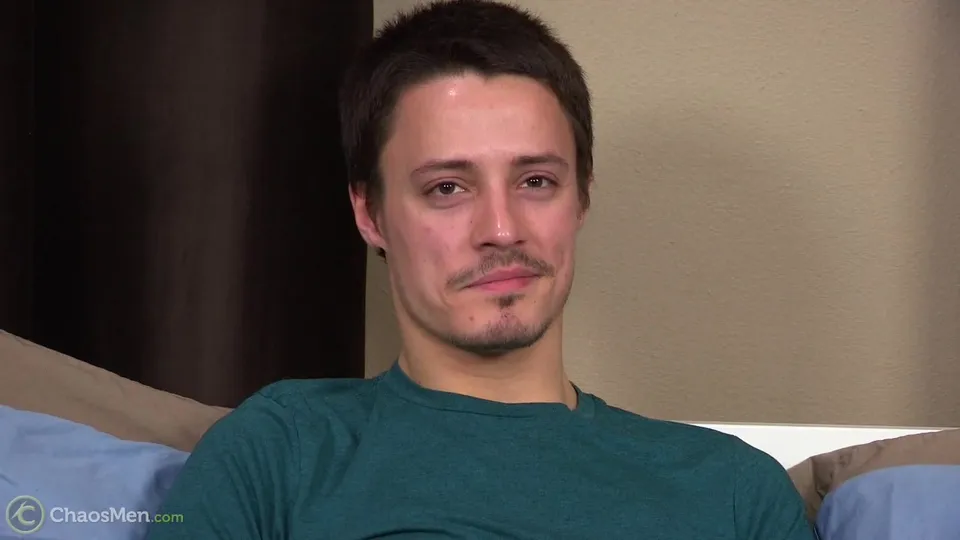 El ansioso bottoming y chupando polla de Antonio