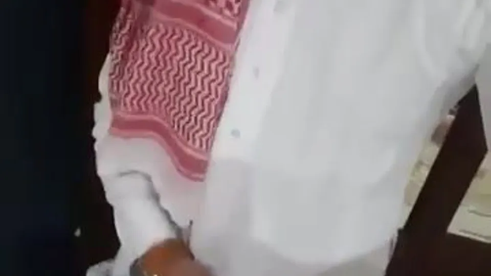 Arabic big dick flash - ThisVid.com