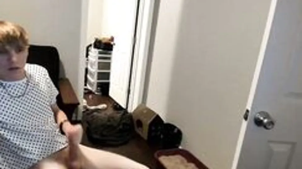[Archive of GBT][0183] Cute twink jerks off in his flat