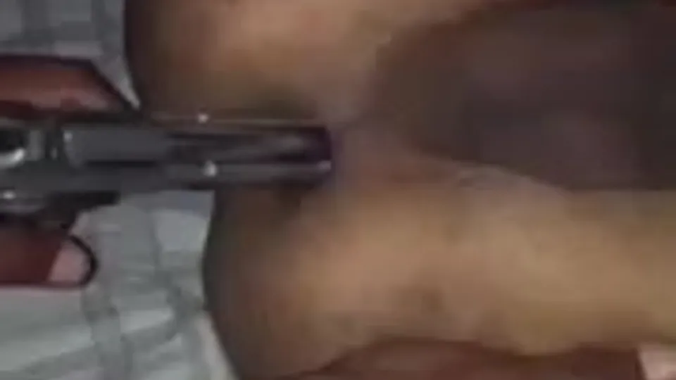 Arma na bunda - ThisVid.com