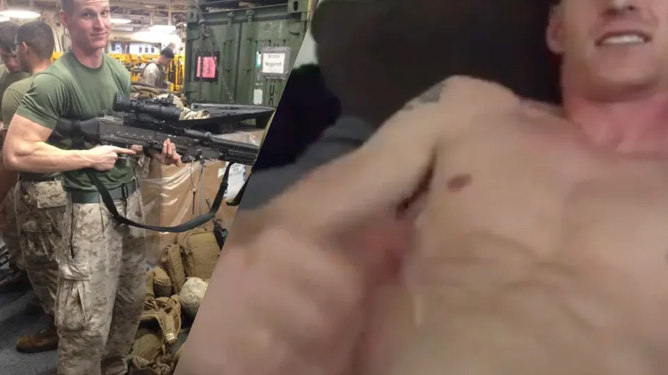 Army solider beating his meat & cumming - ThisVid.com