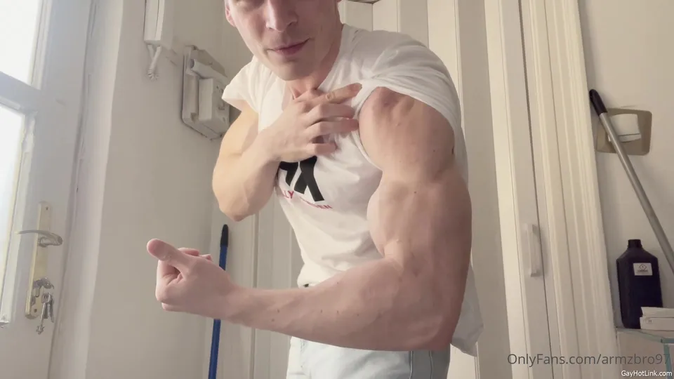 Armzbro97 armzbro97 0162 - free gay porn