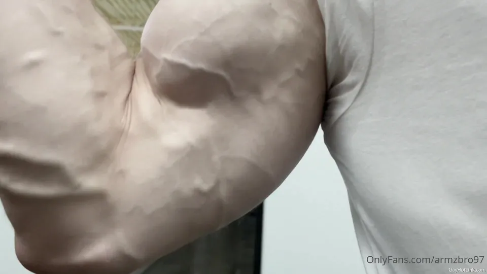 Armzbro97 armzbro97 0950 - free gay porn