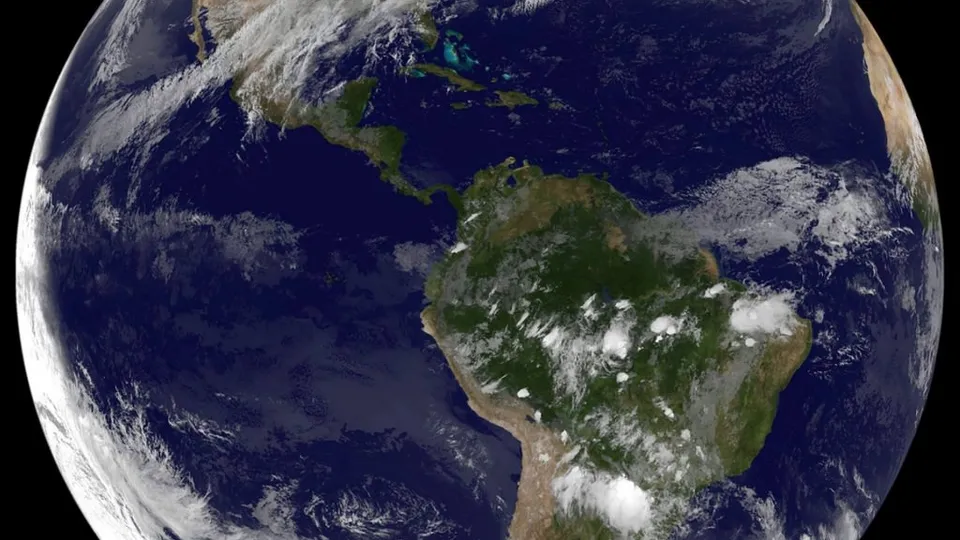 Around The World 1 - ThisVid.com