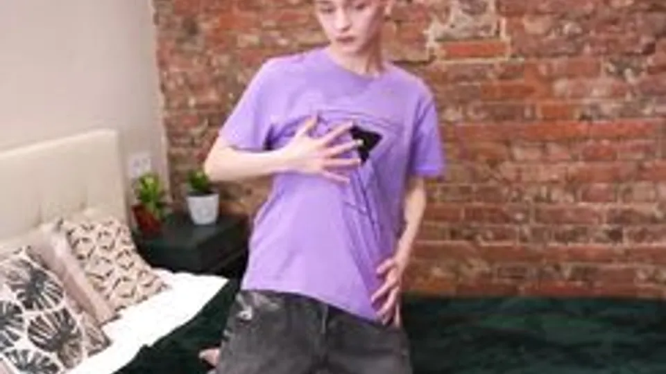 ]]ARTIK DUNN gemendo muito numa punheta solo bacana[[
