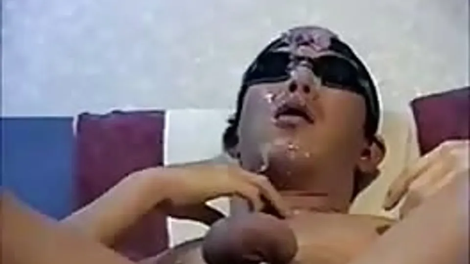 Asain Boy Loves To Eat Cum