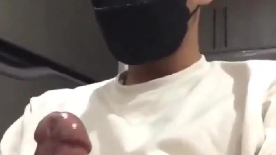 Asian Guy Cums Over His Face