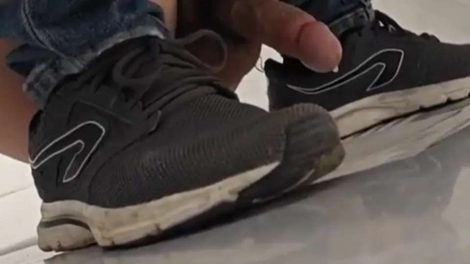 Asia Squats in Sperm Overload