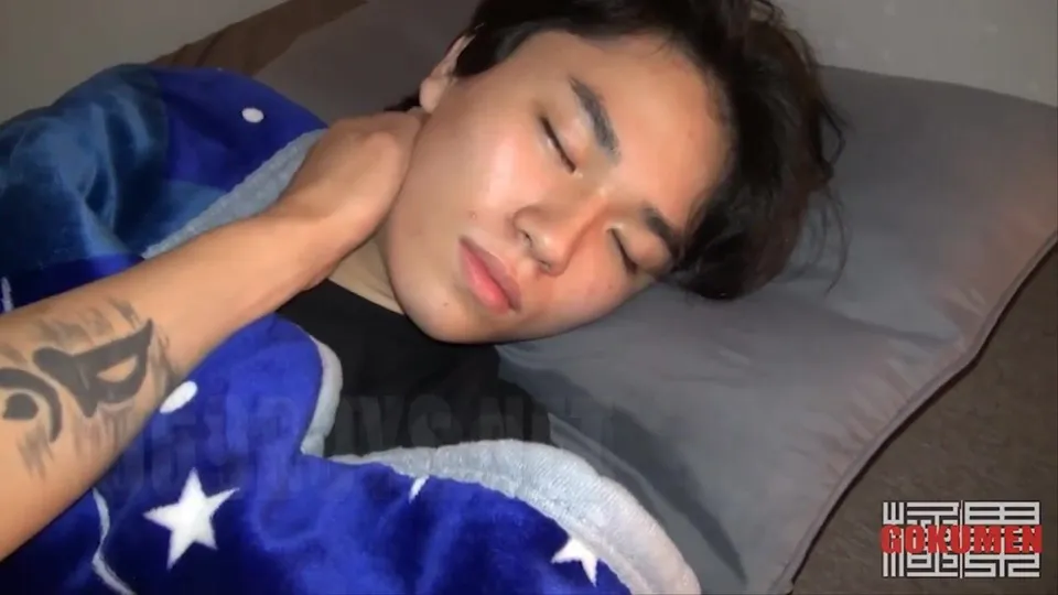 Asian Muscle Hunters: Drunk & Horny