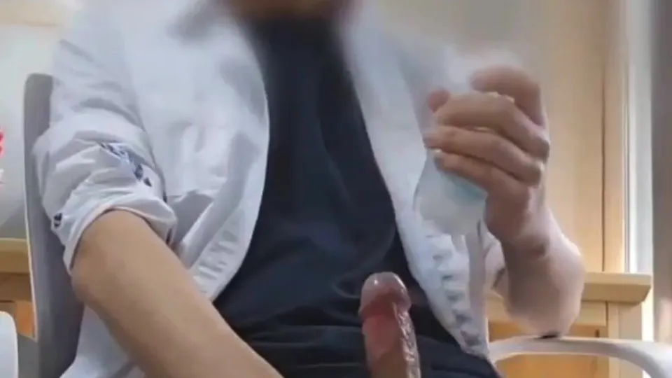 Asian Muscle Man Jerks Off