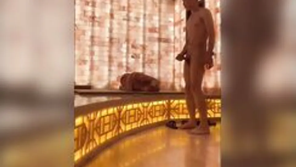 Spa'da Yabancı Yanında Asyalı Çocuk Mastürbasyon