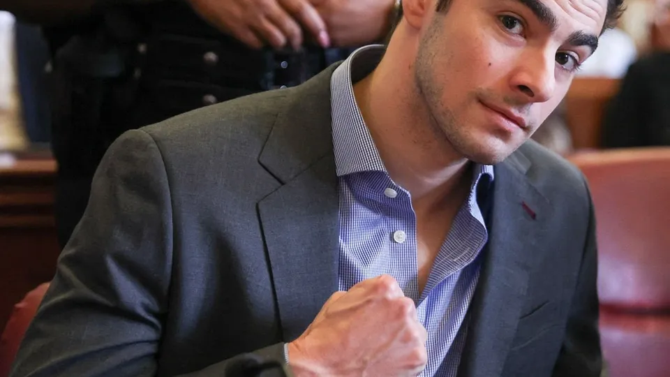 AT THE CENTER OF THE LATEST MANGIONI HEARINGS - ThisVid.com 中文
