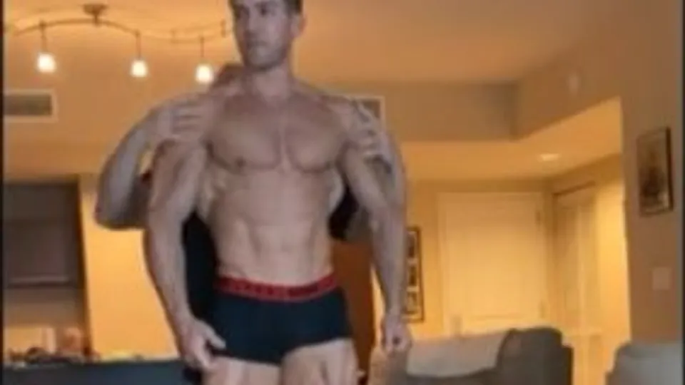 ATHLETIC MUSCLE - ThisVid.com
