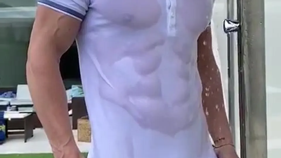 ATHLETIC MUSCLED SPANISH STAR - video 6 - ThisVid.com