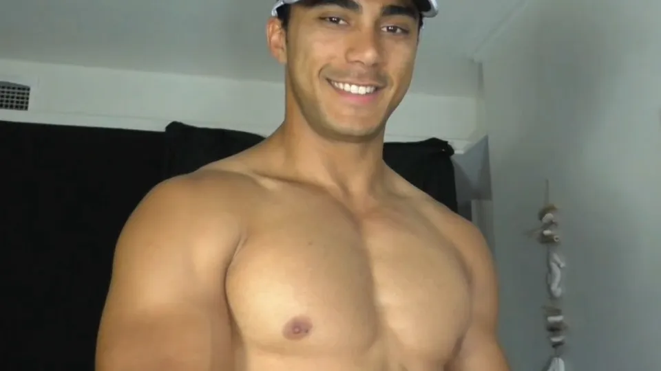 AUS str8 rugby player dominates fag mouth - ThisVid.com