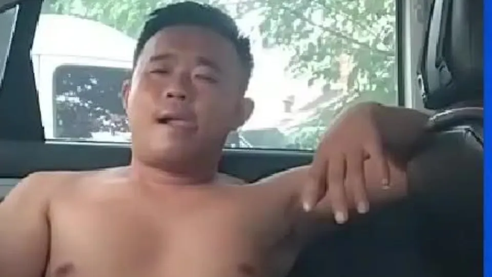 Baited Chinese Married Bear - ThisVid.com