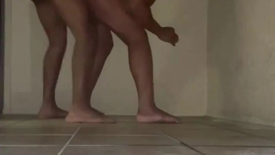 Balcony fucking - ThisVid.com