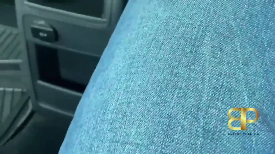 barbon_poblano(1385729979560779776).mp4