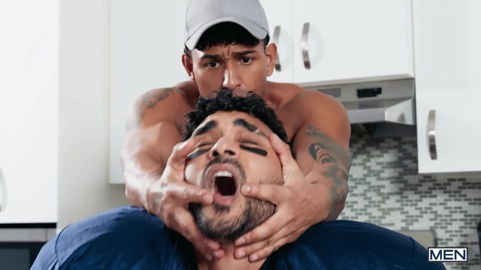 Bareback Quarterback - Kenzo Alvarez & Diego Silva