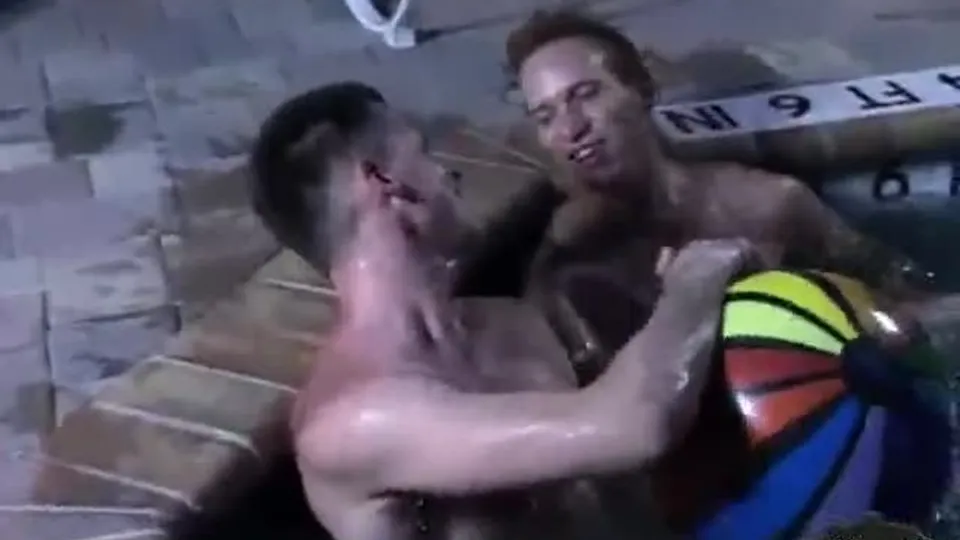Barret Long & Steven Ponce: Poolside Passion