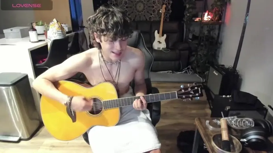 Bashful- Ryan -rockstar-support-comes-at-the-end