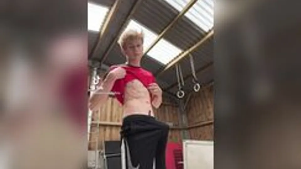 Batado BOY IS HOT GAY PORN