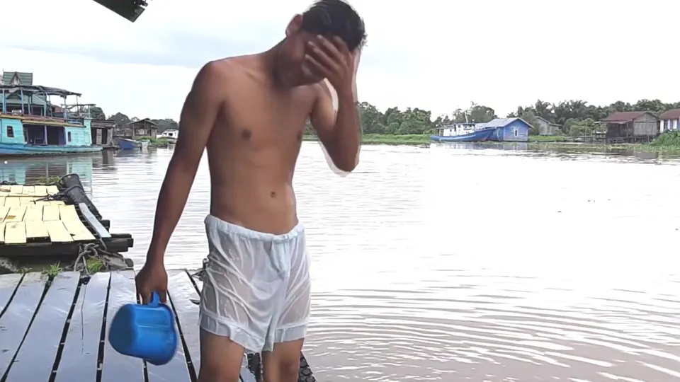 Gay Asian Bathhouse Encounter