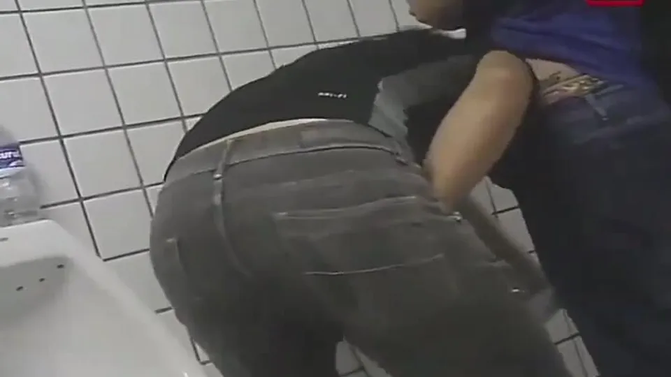 Bathroom 1 - video 3 - ThisVid.com