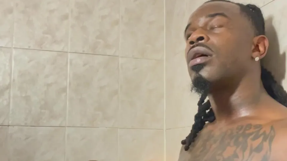 Bathroom jerk off - video 11 - ThisVid.com