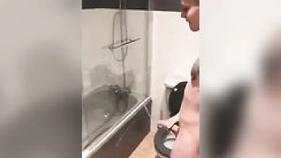 bathroom piss-wank