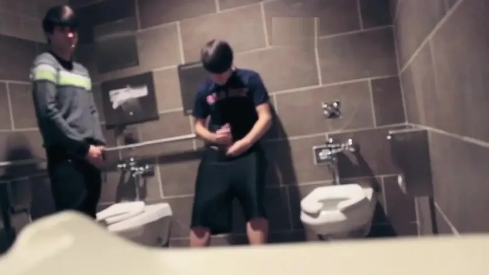 Bathroom_Boyz Hook-up gay boys porn