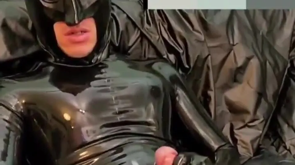 Batman - video 2 - ThisVid.com