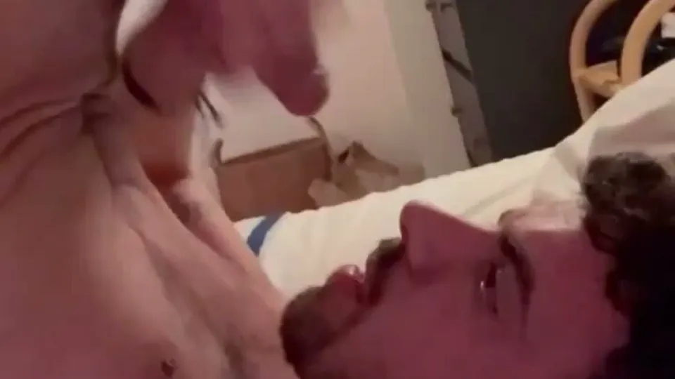 Bator - video 937 - ThisVid.com