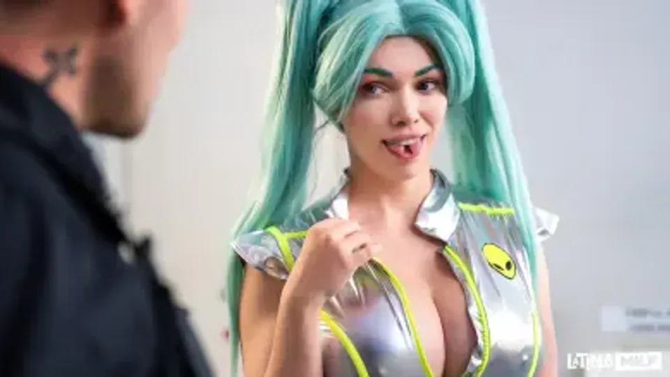 Beam Me Up & Fill Me Up – Alien Cosplay Blowjob & Hardcore Sex on PornDoe.com