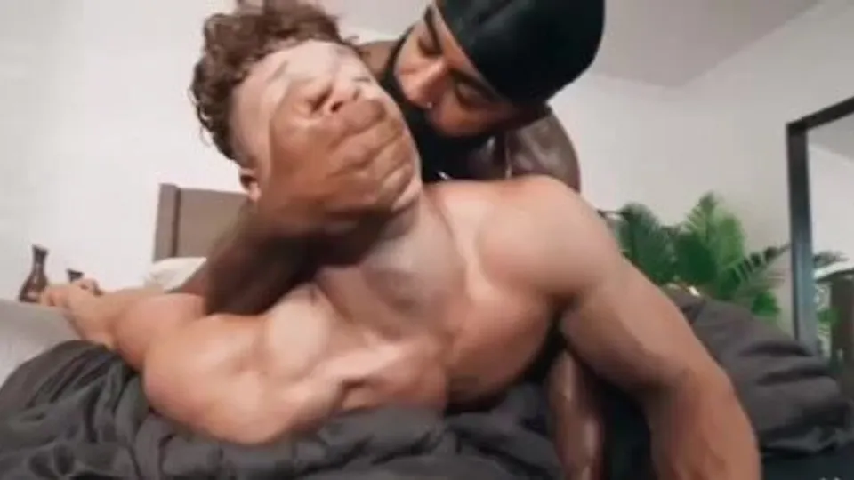 Bearded arab breeds his white slut - ThisVid.com