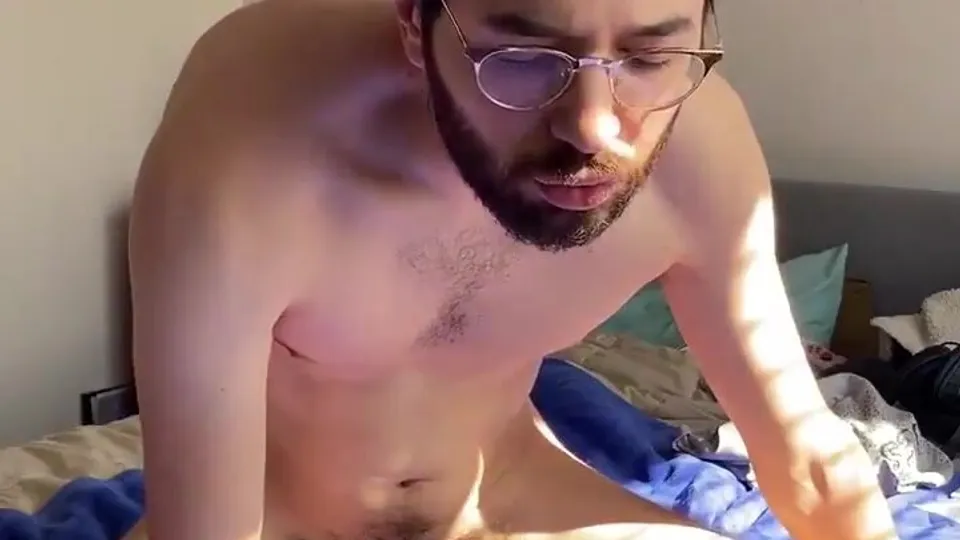 Bearded Cub's Handjob & Cum Tasting