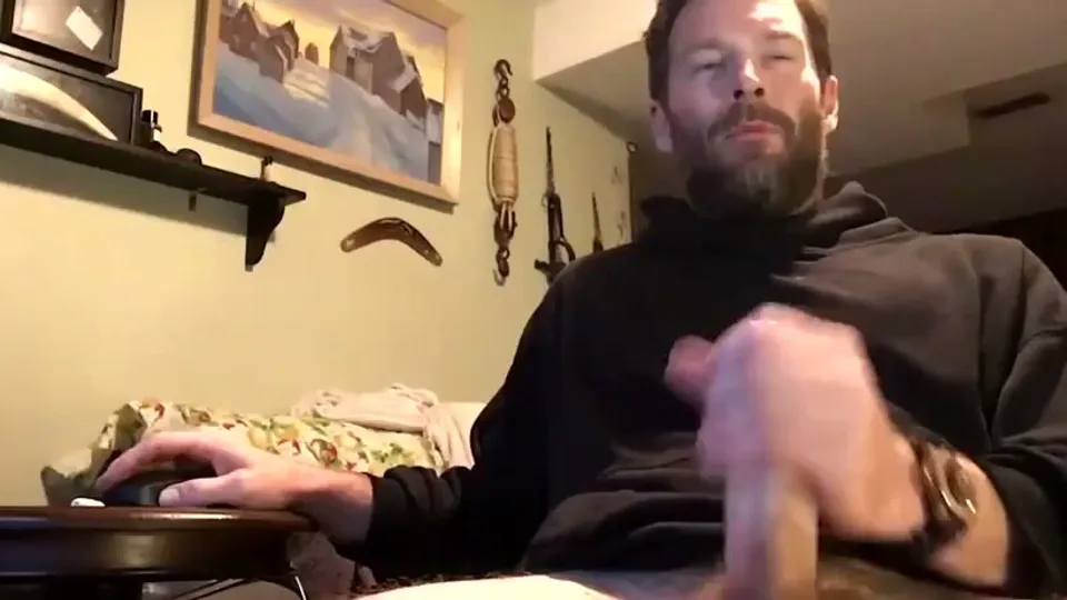 Bearded Daddy Cum Shot - ThisVid.com