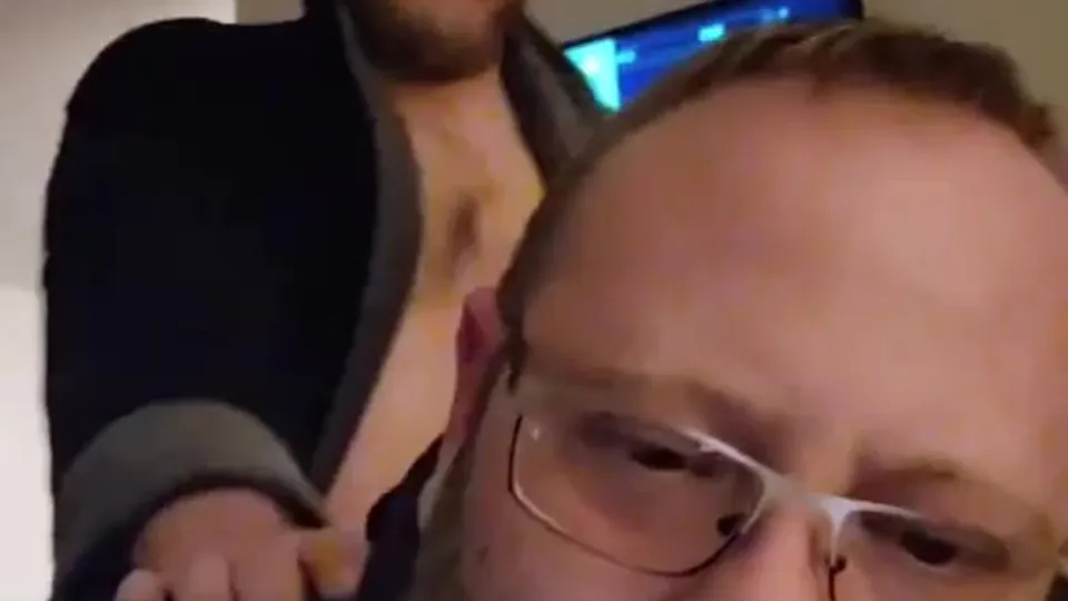 Bears fucking - video 5 - ThisVid.com em inglês