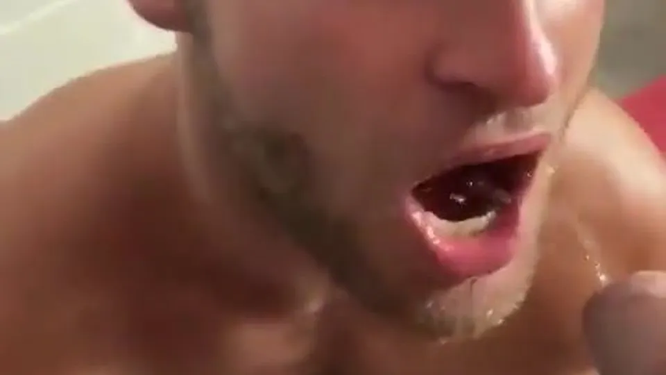 Beautiful urinal - ThisVid.com