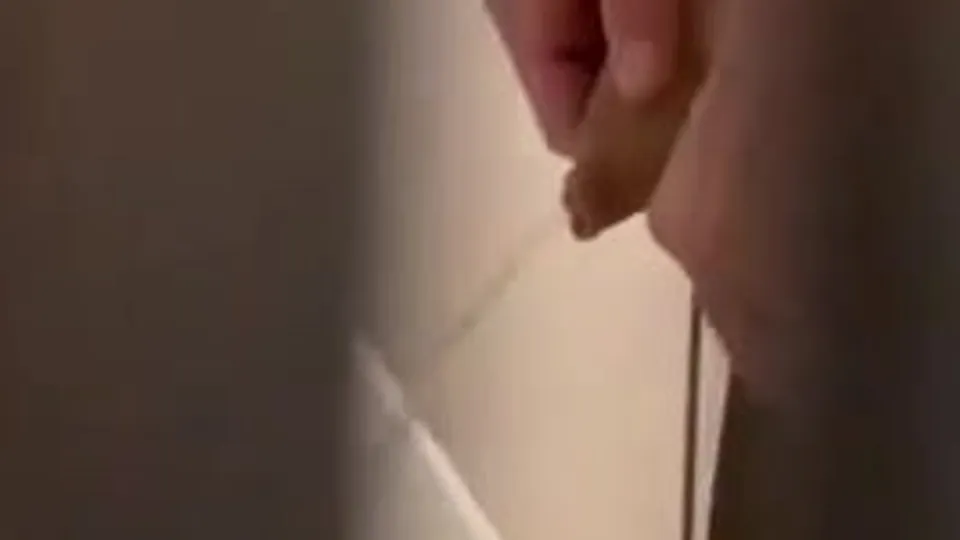 Beautifull Teen Spy Piss - ThisVid.com