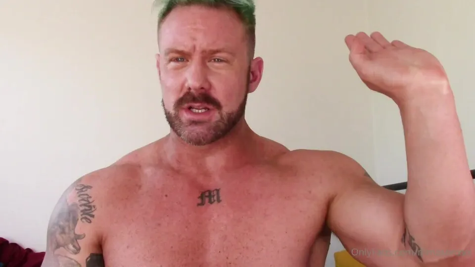 Beefy Muscle God Explains How To Be A Bottom - ThisVid.com