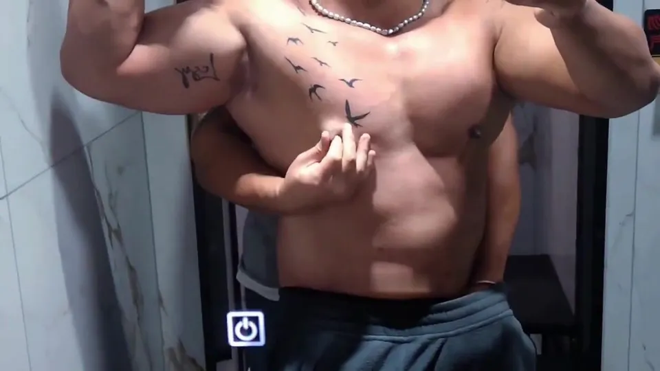 Beefymuscle.com - Hot muscle worship!