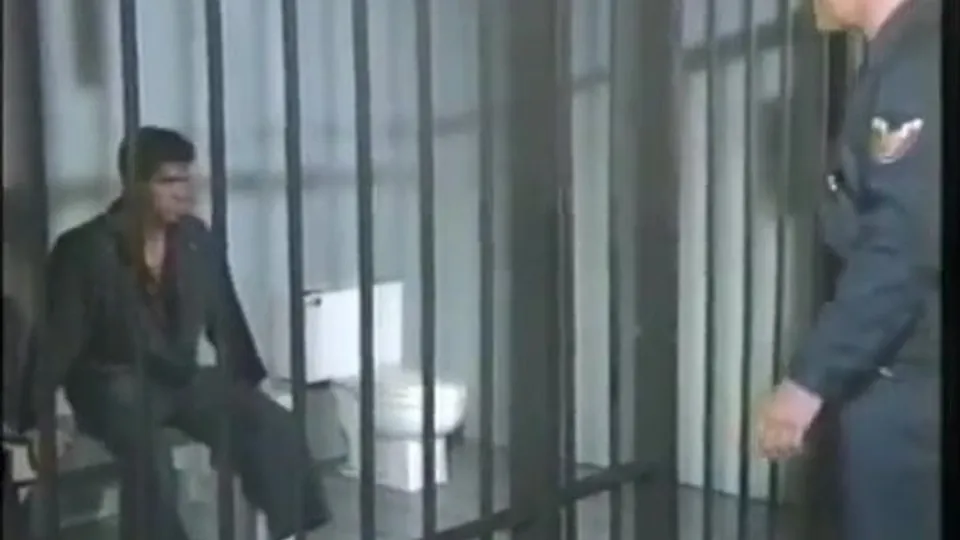Behind Bars - ThisVid.com