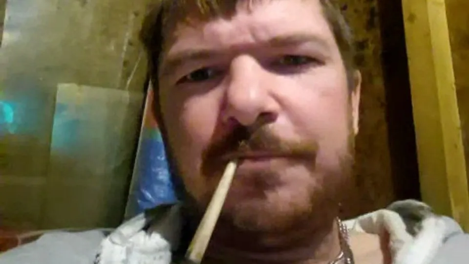 Ben, 34yo from the UK - ThisVid.com