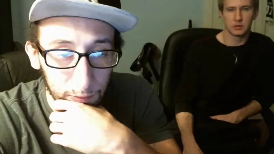 Bi Friend Sucks His Straight Friend's Cock on Cam - ThisVid.com