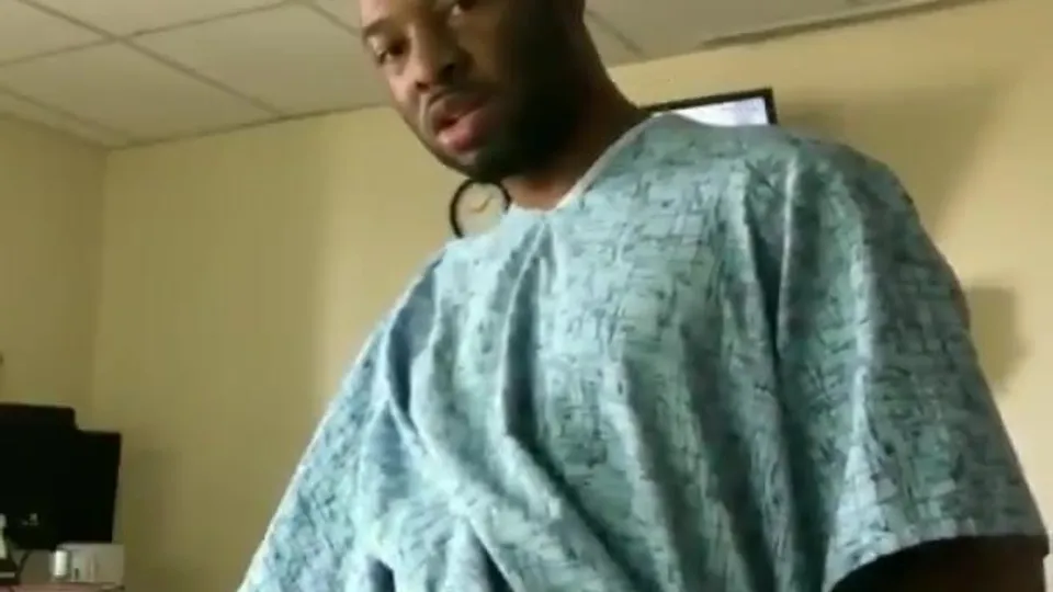 Big black dick caught peeing in hospital - ThisVid.com