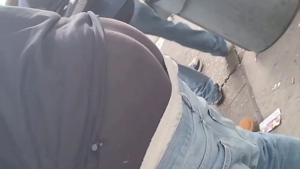 Big Booty Sagger Strutting His Stuff Shamelessly! - ThisVid.com